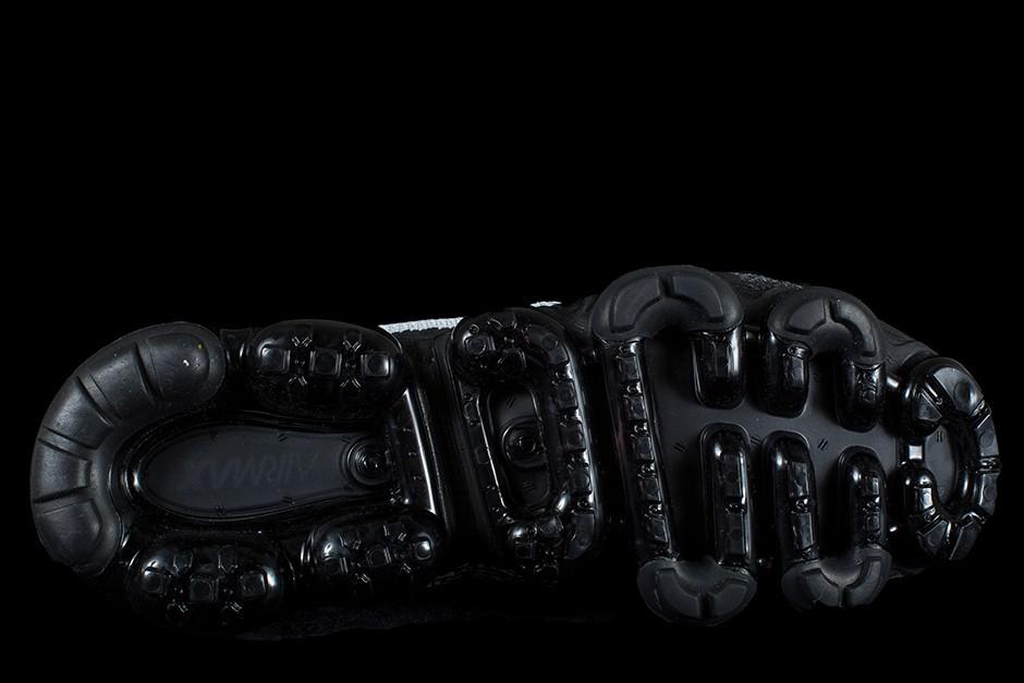 Bottom of off white vapormax discount